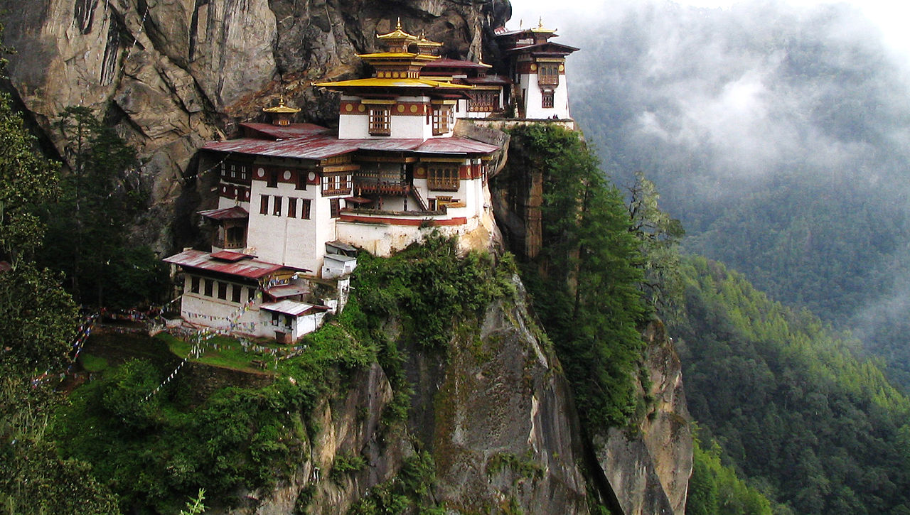 PARO TAKTSANG MONASTERY